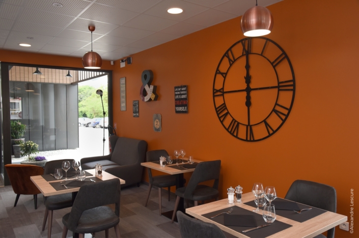 restaurant Varennes-Vauzelles 58 par virginie vaudenay décoratrice ufdi couleur de vie à Bué en sancerre dans le cher (18)
